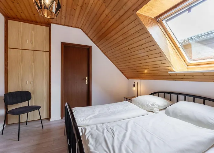 Eiche Appartamento *